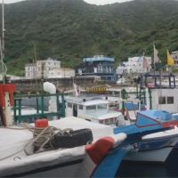 客輪禁送綠島漁獲 大批漁民激動包圍碼頭