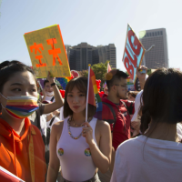 陳芳語「左右胸貼彩虹」雙倍支持同志大遊行　透露對兩性平權想法