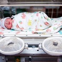 台灣出生率低仍有1成早產 提升早產兒存活率關鍵在這