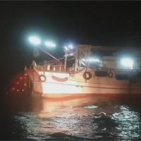無視禁令破壞海洋資源 漁船闖禁區違規捕撈