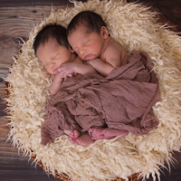 雙胞胎早產兒花費逾人工生殖10倍？！照護花費，可能讓賣房求子劇情真實上演...