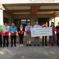 新營娜咖啡開幕捐贈愛心物資給台南市實物愛心銀行
