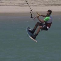 新興極限運動 年輕人爭風箏衝浪冠軍