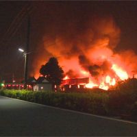 大寮木材工廠清晨大火 幸無人員受傷