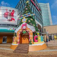 全台最萌！漢神巨蛋打造16米高「三麗鷗聖誕樹屋」即將夢幻登場