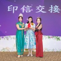 世華延續傳承　蔡佳靜交棒郭美子