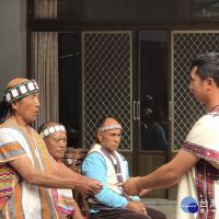 布農族東埔部落「狩獵自主管理宣誓暨獵人證授證儀式」　展現部落自治能力