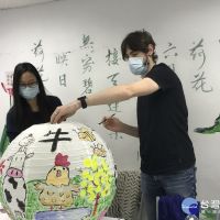 新住民回娘家彩繪燈籠　體驗在臺民俗文化