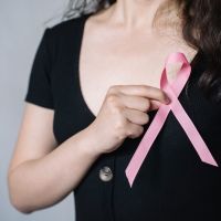 乳癌篩檢只做超音波行不行？ 答案是不行！乳房攝影才是主角