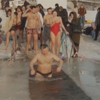 慶東正教主顯節 烏克蘭民眾零下17度冬泳祈福