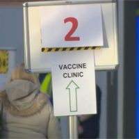 英染疫病故人數逼近10萬 疫苗接種創單日新高