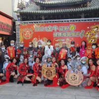 嘉義城隍廟金牛角錢母亮相 大年初一贈送民眾