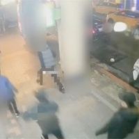 卡拉OK爆糾紛 1男子遭4人追砍身中4刀