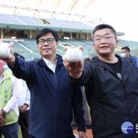 高雄棒球迷福音　陳其邁宣布中職一軍賽事重返澄清湖
