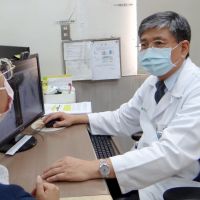 年逾80歲罹患肺癌 該不該治療？台灣醫院分析曝一線生機