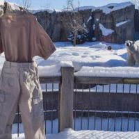 冰天雪地大玩創意　美「急凍長褲」上演動物園歷險記