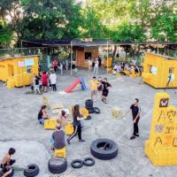 社工青年運用校園空地　打造孩童遊憩樂園