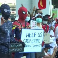 軍政府無差別鎮壓 緬甸「蜘蛛人」現身抗暴