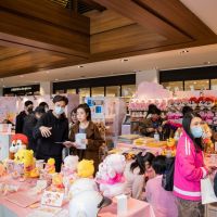 「迪士尼粉萌季期間限定店」台北店盛大開幕人潮爆滿