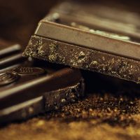 巧克力品名新制明年上路　食藥署：巧克力「含餡」須標示在品名前