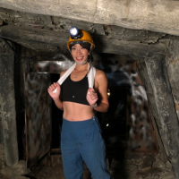段慧琳體驗坑道「苦力女礦工」獻主持「最大尺度」被要求真實呈現只穿內褲？