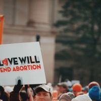 美國再掀子宮大戰 阿肯色州通過嚴峻反墮胎法