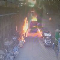 影／豐興鋼鐵爐渣車爆炸　瞬間陷火海2工人受傷