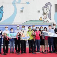 最速飛船麗娜輪往返台南－澎湖正式首航 黃偉哲：貨暢其流共創新藍海商機