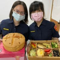 平鎮分局李建民親手做餐點 祝福警察媽咪「母親節快樂」