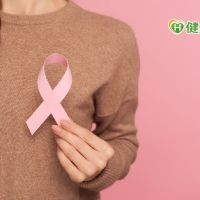為何乳癌分類比分期更重要？　乳房外科醫師這樣解析