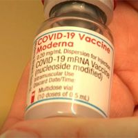 快新聞／第2批莫德納疫苗週五配送　保留1萬劑給邊境人員施打