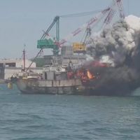 「凱勝23號」才出港 船艙就竄火　爆炸聲不斷