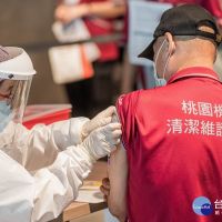 訪視機場人員施打疫苗　鄭文燦：續爭取疫苗量加強機場防疫保護力