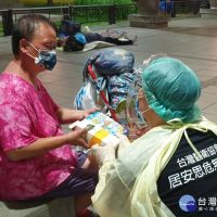 北市街友疫苗接種　台灣醫衛關懷施打不適