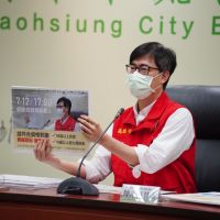 陳其邁呼籲50歲以上及第九類民眾 上網登記疫苗接種意願