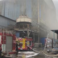 伸港煉鋼廠大火　濃煙密布疏散百員工幸無傷亡