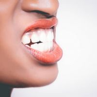【有影】根管治療後為何要裝假牙？牙醫師：避免走向拔牙命運