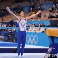 「鞍馬王子」李智凱秀出完美絕技 奪得台灣體操首面銀牌