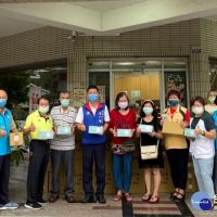 助家扶弱勢家庭抗疫　台南市議員方一峰結合企業捐口罩