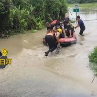 復康巴士遇溪水暴漲受困　警消協助救援