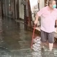 台南沙卡里巴市場淹水　議員籲市府盡快發放減租補貼