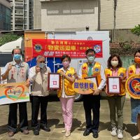 黃偉哲市長感謝國際獅子會300D-1區捐贈物資巡迴車支持公私協力