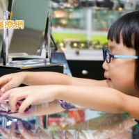 香港研究發現　兒童近視率上升與疫情有關