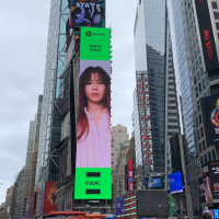 蔡健雅登上美國紐約時代廣場巨幅LED　坦言：出走到紐約好想哭