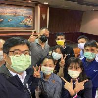 快新聞/與東奧選手相見歡 陳其邁發文曬同眶照