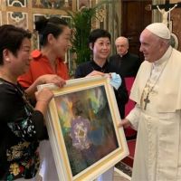 台灣之光！藝術家「白魚」作品獲教宗珍藏