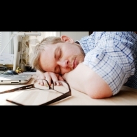 補眠都沒效？ 14個壞習慣讓你整天覺得累！ | 健康達人網