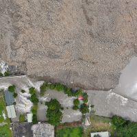 山壁崩了！新竹尖石土石坍方 秀巒國小緊急停課