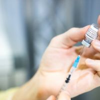 美白宮：聯邦政府承包商 12月8日前須接種疫苗