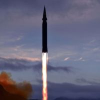 又來了！北韓曝首度試射「極音速飛彈」